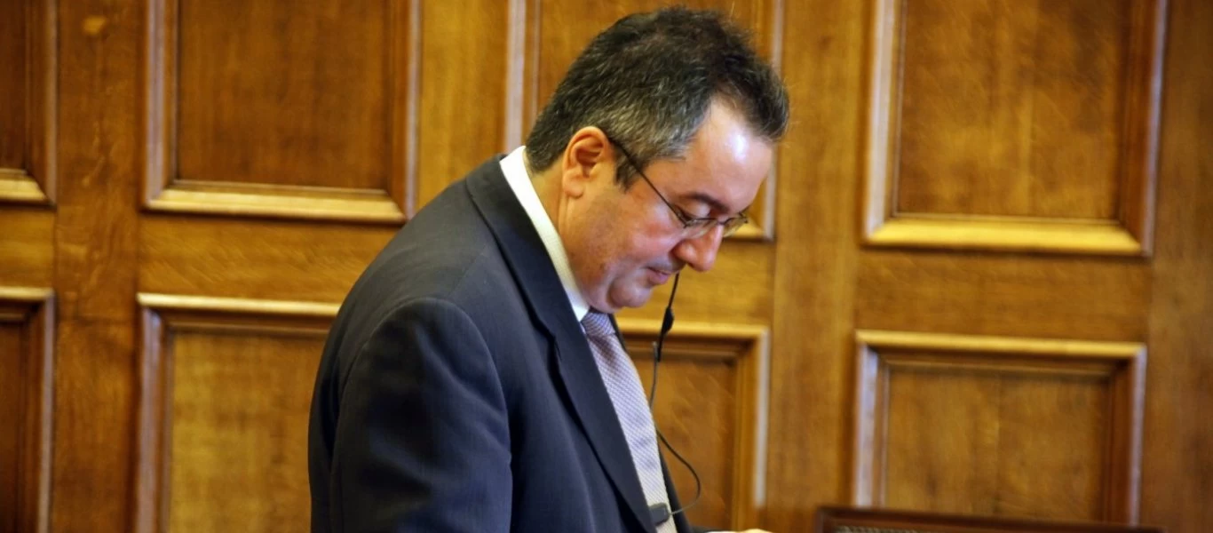 Η ανάλυση του Η. Μόσιαλου για τον κορωνοϊό - «Τι ξέρουμε και τι πρέπει να κάνουμε»